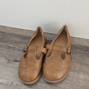 Classic Tan Kids Shoes